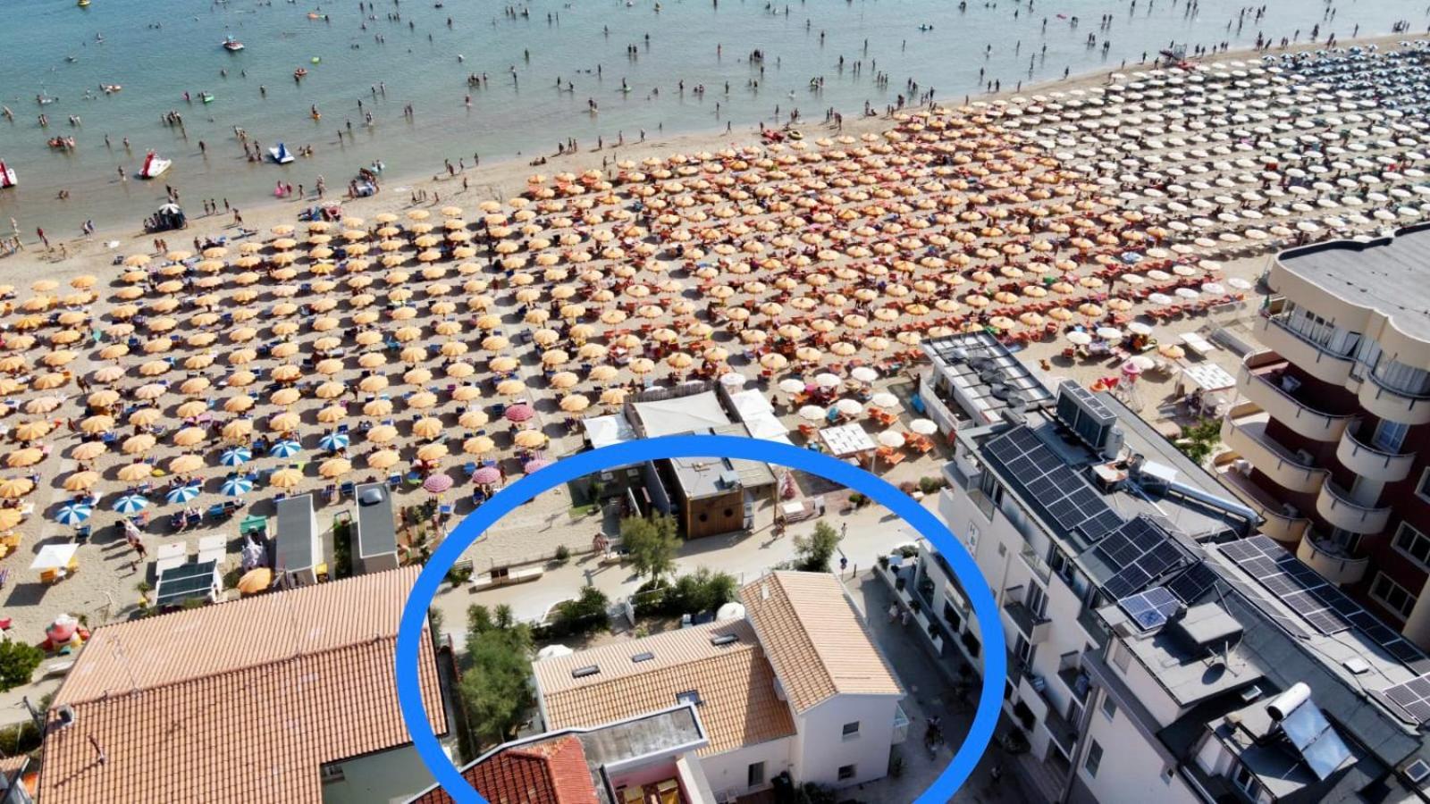 Villa Le Agavi Luxory Beach Surfhouse Bellaria-Igea Marina Exteriör bild
